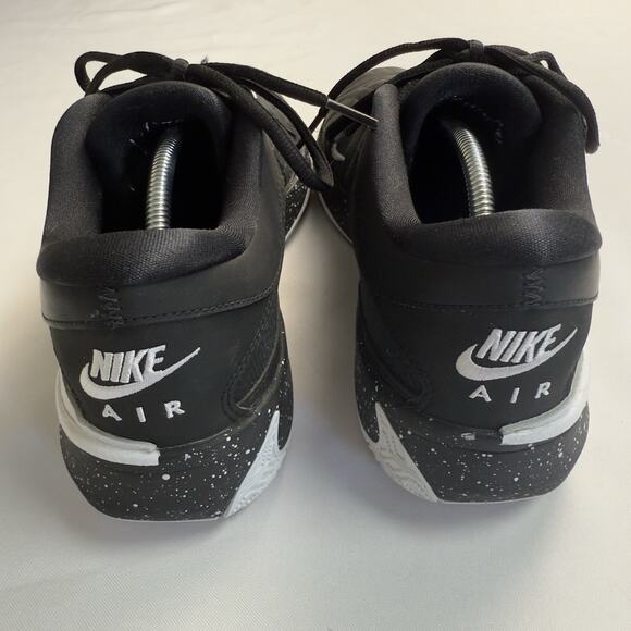 Nike Zoom Freak 5 Oreo Mens Sneaker Size 11.5 Black White DX4985-003 main image 4